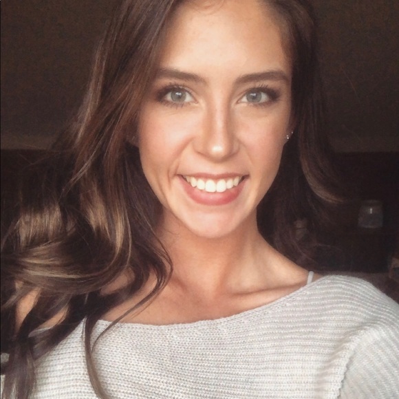 Meet your Posher, Chloe - Picture 1 of 1